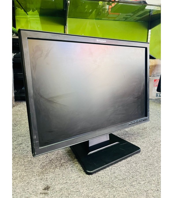 Lenovo 22 inches LCD Monitor 